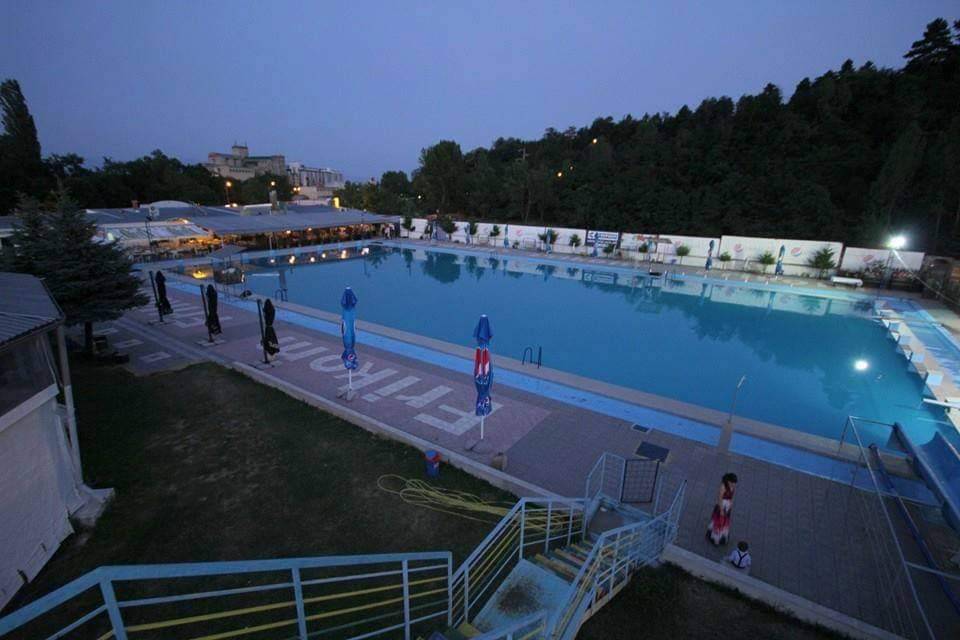 Трагедија: 22 годишнен Шпанец прва жртва ова лето на базенот во Битола