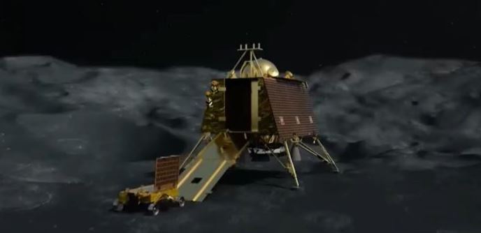 Започна истражувањето на Јужниот Пол на Месечината