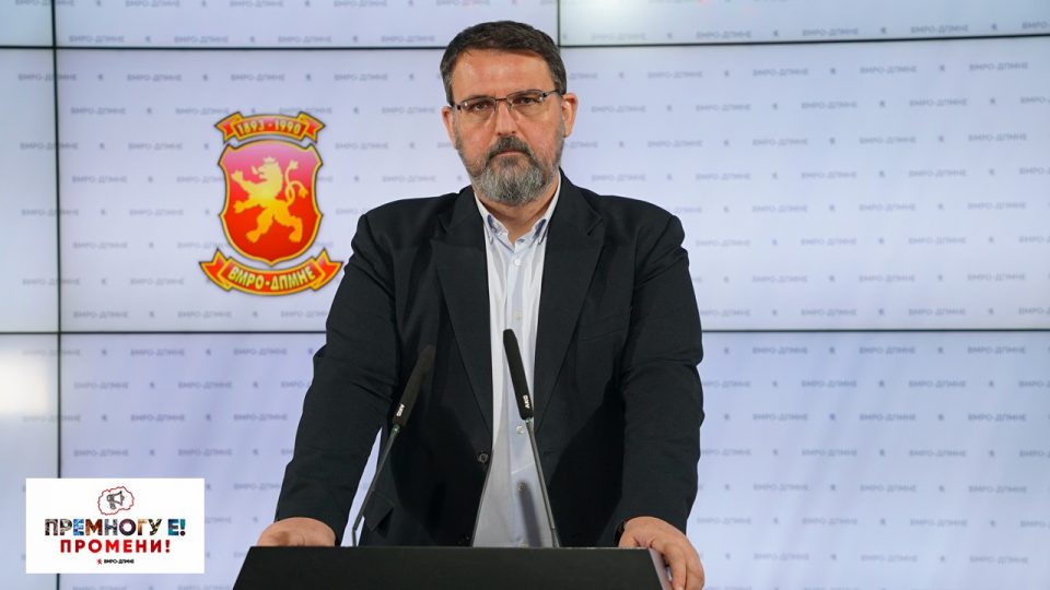 Ковачевски да каже дали се срами што гласал за име „Адем Демачи“ наместо „Втора македонска“, прашува Стоилковски