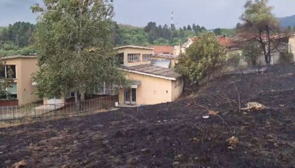 Битолската полиција трага по осомничен за подметнување на пожарите во Стрелиште