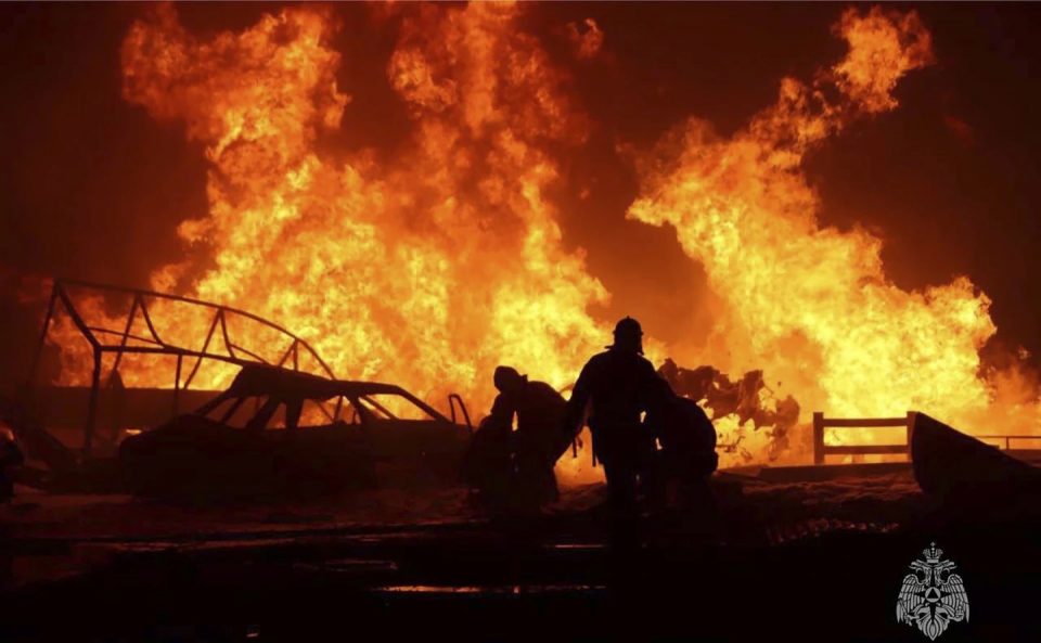 (ВИДЕО) Експлозија и пожар на бензинска во Русија, 27 мртви