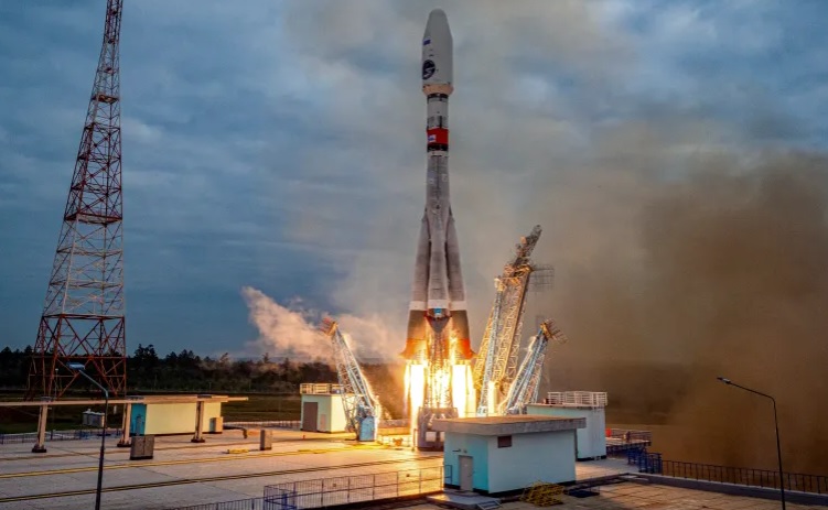 Русија ја лансираше првата мисија на Месечината по речиси 50 години