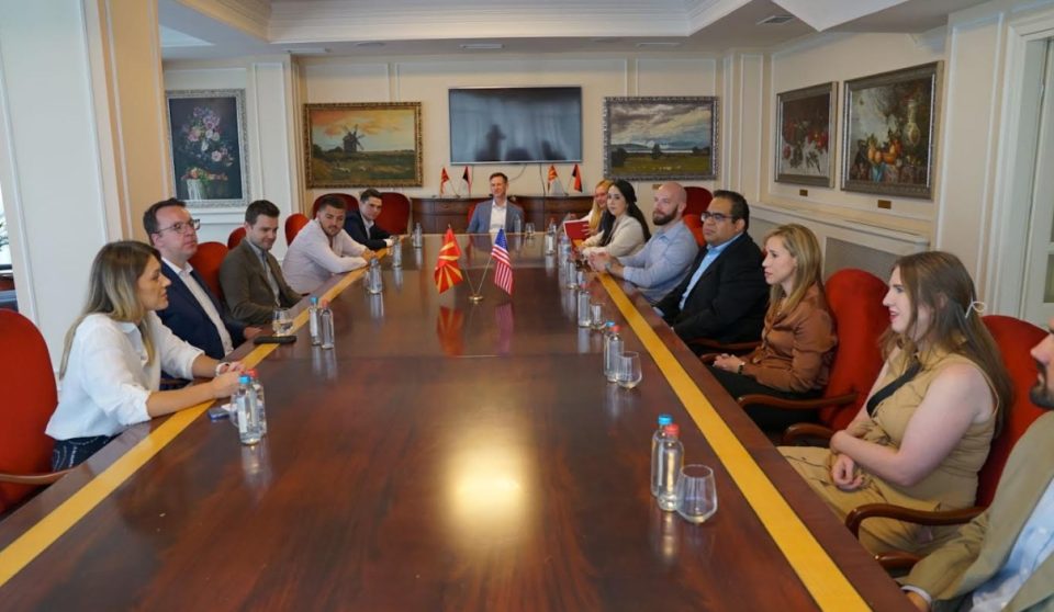 ВМРО-ДПМНЕ на средба со претставници од политичкиот систем во САД, како дел од програмата на Американскиот совет за млади политички лидери
