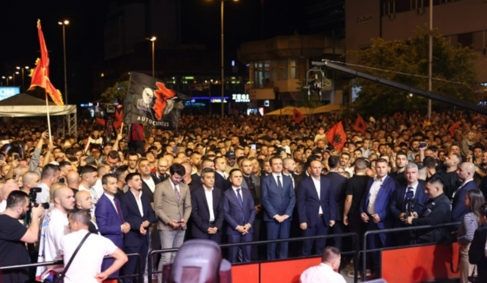 Косовскиот амбасадор во Македонија повикан да објасни зошто при посетата на Курти се вееја знамиња на “голема Албанија”