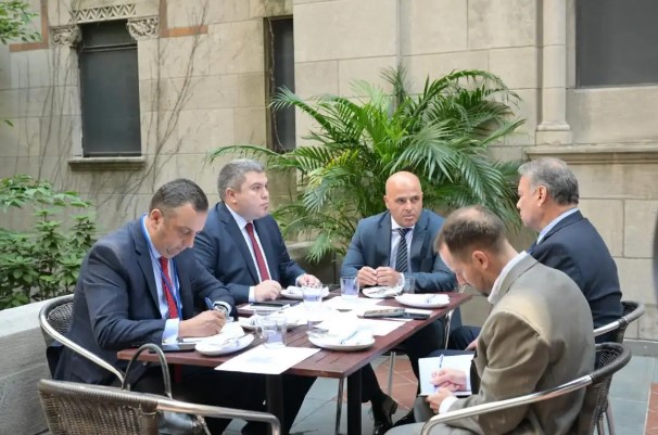 Маричиќ на средба со Ескобар: САД дејствуваат за напредок на регионот на Западен Балкан