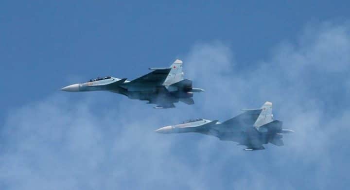 Холандија планира да и испорача на Украина борбени авиони Ф-16 – Радио ...