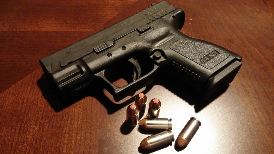 Пронајден пиштол во двор на тетовско училиште