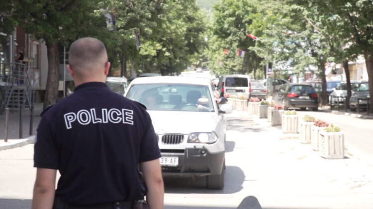 Косовската полиција и понатаму го истражува теренот околу Бањска