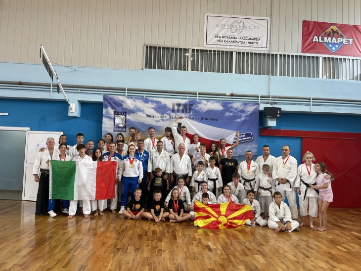 Македонските каратисти освоија 12 медали на турнир во Грција