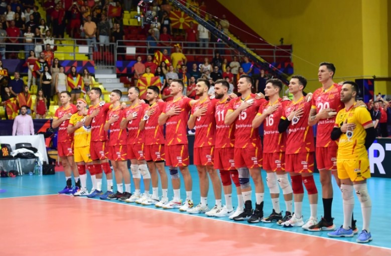 Македонските одбојкари вечерва играат против Црна Гора!