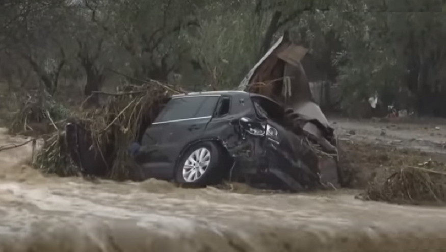(ВИДЕО) Регионот зафатен од невреме: Поплави во Грција, Турција и Бугарија, има жртви