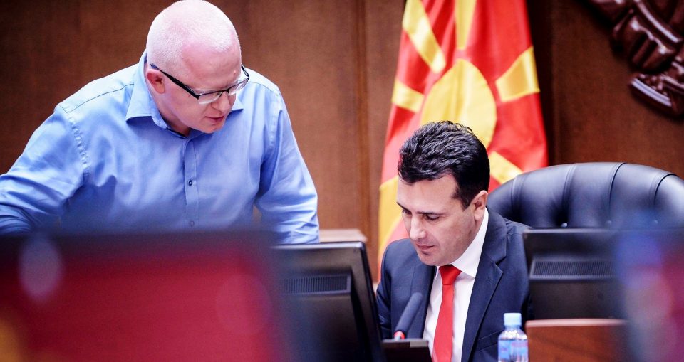 Владата набавува за 70% поскапи софтверски лиценци од пред 3 години, од фирма со која соработуваше Рашковски, велат од ВМРО ДПМНЕ
