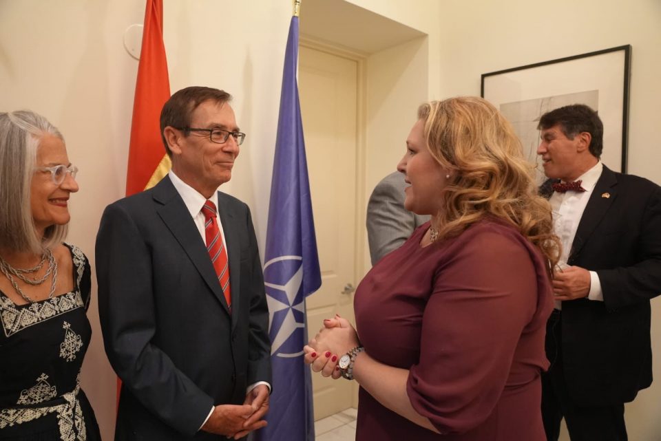 Петровска се обрати на приемот за воено-дипломатски кор во македонската амбасада во Вашингтон