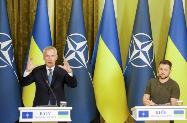 Столтенберг во ненајавена посета на Киев: Украинската војска постепено освојува територии