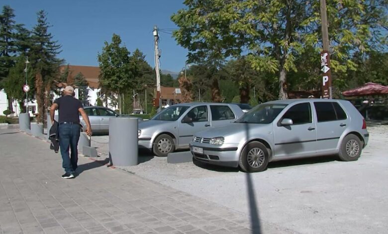 Нелегални паркинзи во Струга: Никој не презема одговорност, повик до Владата и надлежните институции
