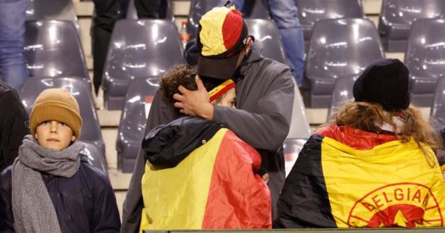 „Личеше на воена операција“: Белгиската полиција ги извлекуваше навивачите дури и по полноќ