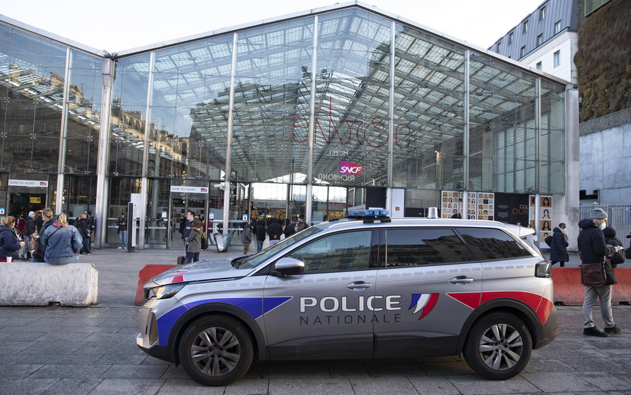 По терористичкиот напад во Белгија, Франција ја зголемува својата безбедност