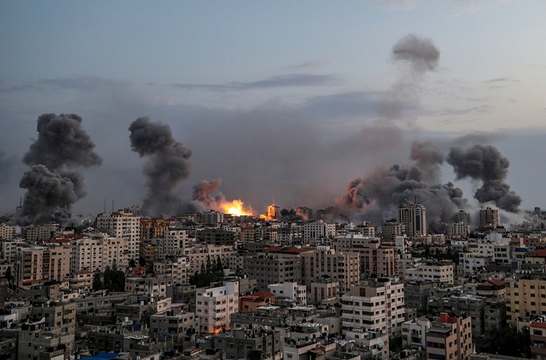 Израел и САД ги отфрлаат повиците за итен прекин на огнот во Газа