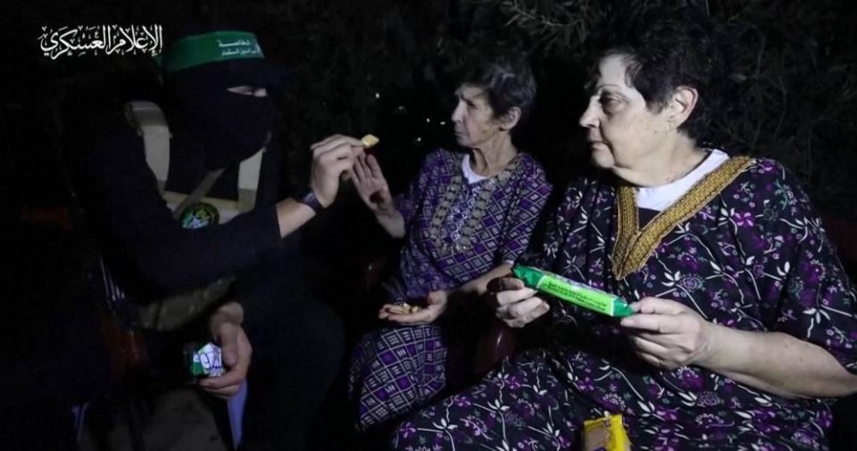 Од Хамас ослободија две постари жени
