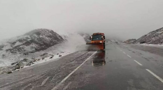 Падна првиот снег во Турција