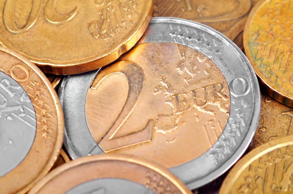 За монета од две евра сопственик бара 99.000 евра