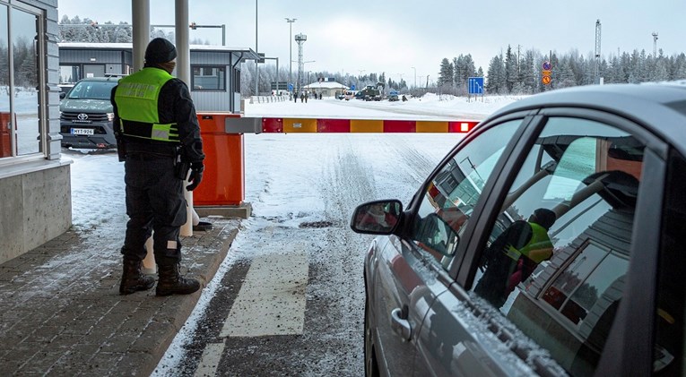 Само еден граничен премин ќе остане отворен меѓу Русија и Финска