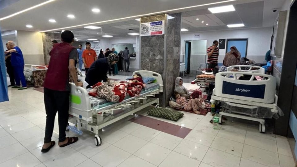 Директорот на болницата во Газа: Ал-Шифа стана масовна гробница, веќе не можеме да зборуваме за болница