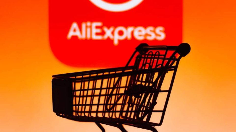 ЕК бара информации од „АлиЕкспрес“ за интернет продажбите на лажни лекови