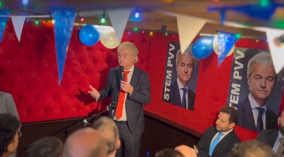 Убедлива победа на антиисламскиот популист Герт Вилдерс на изборите во Холандија