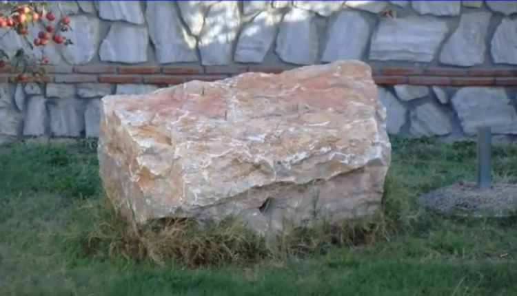 Ја снема плочата со „Голема Албанија“, во Сопот остана само каменот