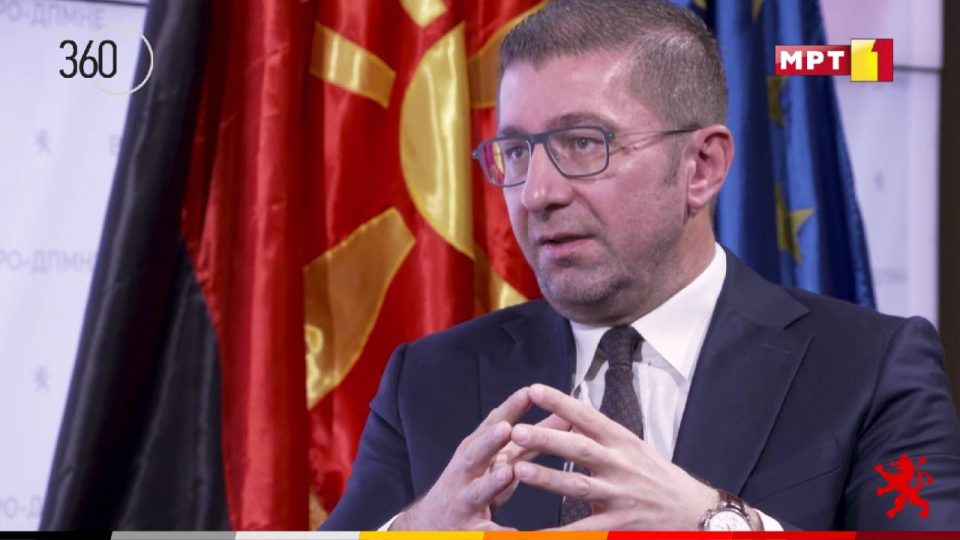 Мицкоски: Мојот став е ВМРО-ДПМНЕ да учествува во техничката влада и се бори против поткупот, иако нашите пратеници нема да го гласат Џафери за технички премиер