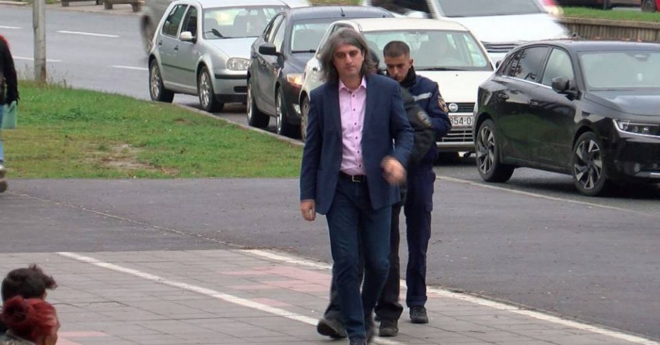ВМРО-ДПМНЕ: Резултатот на шверцерски измени на Кривичниот законик е евидентен, човек доби четири години за косата на Шекеринска, а Зеќири две и пол за грабеж на милион евра