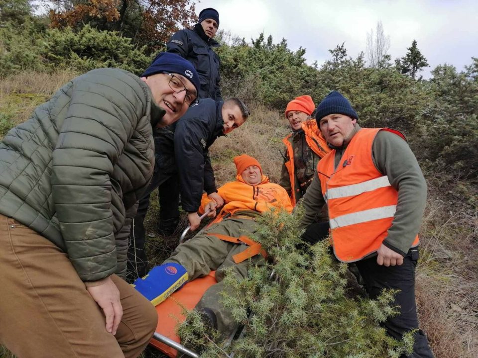 Повреден ловџија безбедно евакуиран, прва интеревенција на новиот медикоптер