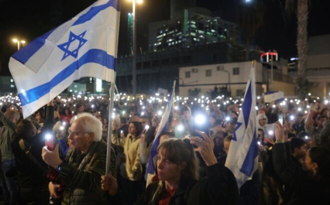 Протести во Тел Авив откако израелската армија призна дека по грешка убила тројца заложници