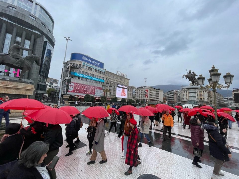 (ВИДЕО) Марш на сексуалните работнички во Скопје: Бараат хуман и еднаков третман од државата