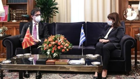 Претседателот Стево Пендаровски на дипломатски разговори со грчката претседателка Катерина Сакеларопулу