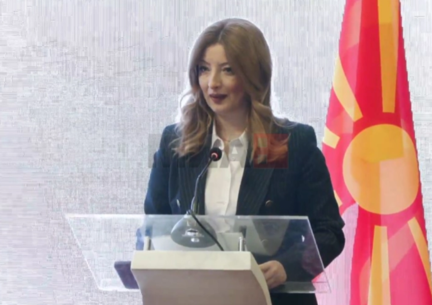 Арсовска само преку превара може да стане лидер на партија, реагираа од ВМРО ДПМНЕ откако таа застана на лидерското место на Нова алтернатива