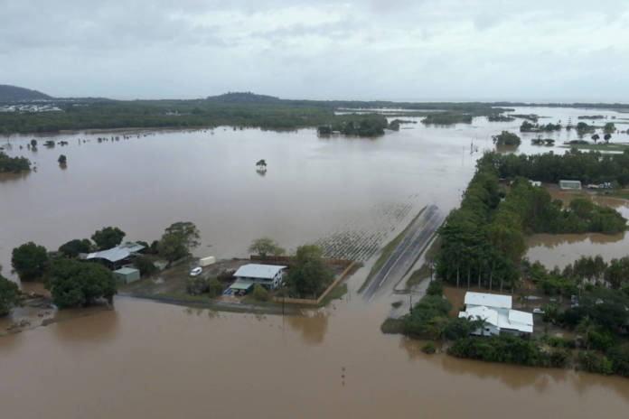 Поплави во источна Австралија