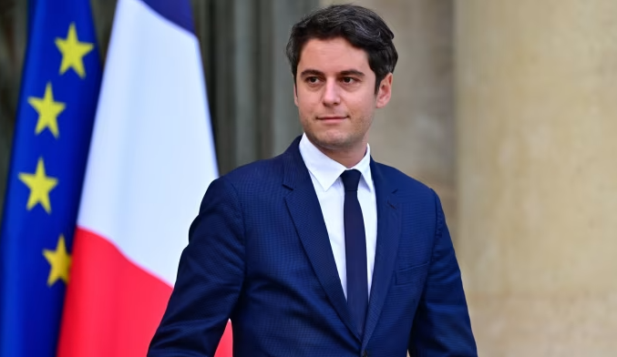 Франција доби најмлад премиер досега: Клон на Макрон или вистински реформатор?