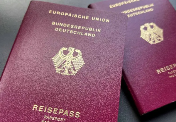 Полесно до германски пасош: Бундестагот донесе одлука за државјанство на странци