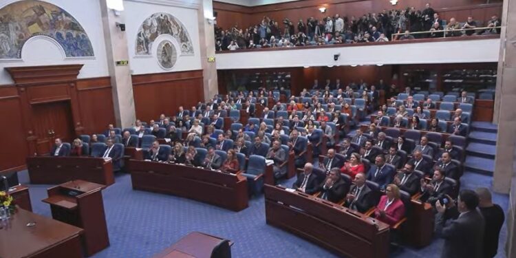 Собранието ги избра дополнителните заменици министри во техничката Влада