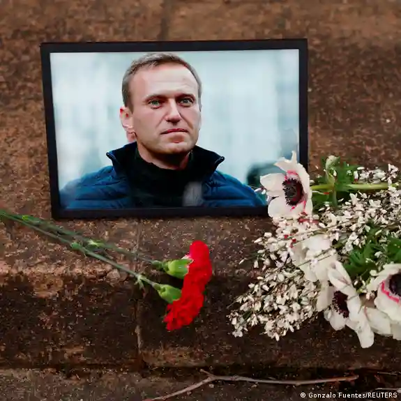 Тимот на Навални ја потврди смртта на рускиот опозиционер