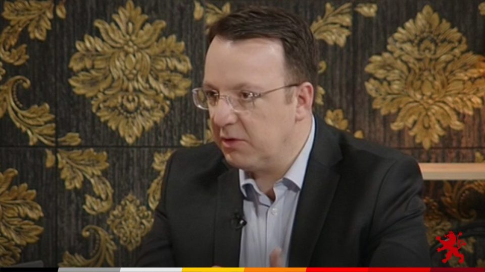 Николоски: Остриот настап во јавноста на министерот Панче Тошковски доведе до решавање на проблемот со возачките дозволи