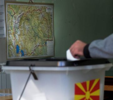 Откривање на резултатите од анкетата на ИПИС: ВМРО-ДПМНЕ со двојна предност во ИЕ3 И ИЕ4