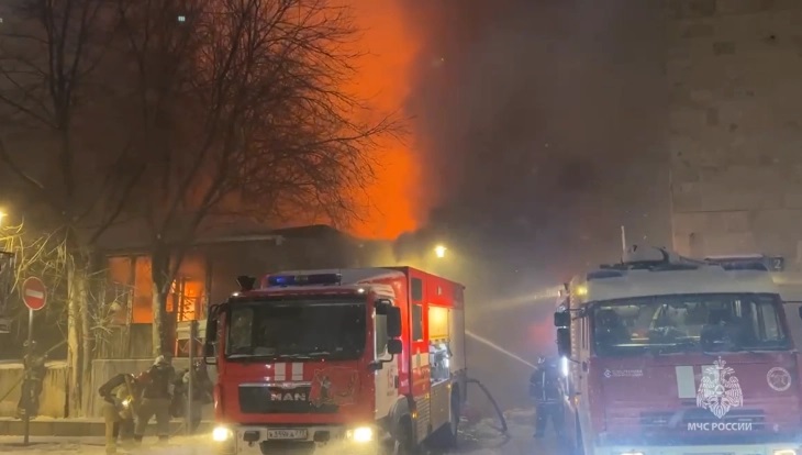 Пожар во зградата на „Известија“ во Москва