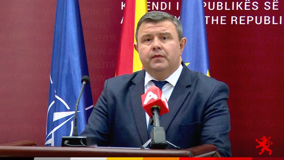 Мицевски: На барање на пратеничката група на ВМРО-ДПМНЕ, по забелешките и укажувањата од страна на Тошковски, денес беа изгласани измените на изборниот законик