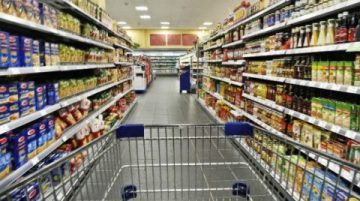 Вртоглаво покачување на цените на храната: Укинувањето на мерката „гарантирани цени“ ги одврза рацете на трговците