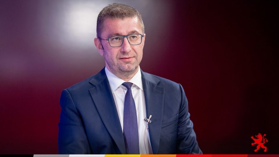 Со моќна објава на Фејсбук Христијан Мицкоски го најави почетокот на седницата за избор на новата влада