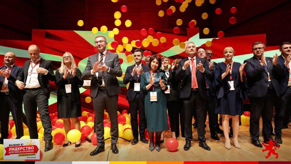 Мицкоски: Доаѓа крај на понижувањата, одземеното достоинство и време кога Македонија ќе стане горда држава каде има надеж и иднина!