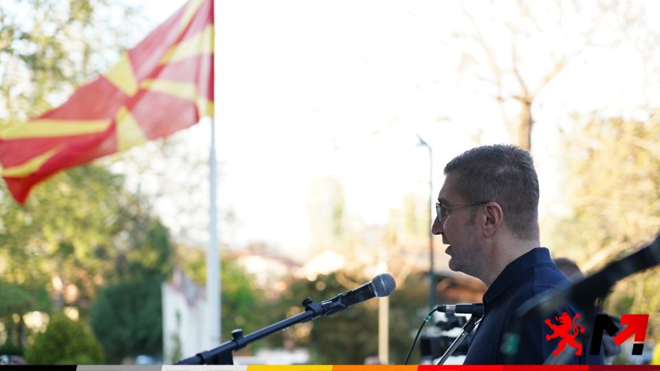 Мицкоски: Македонија е одземена од народот од страна на ДУИ и измеќарите од СДС, поради нивните политики луѓе гореа живи, се случуваа трагедии и иселување